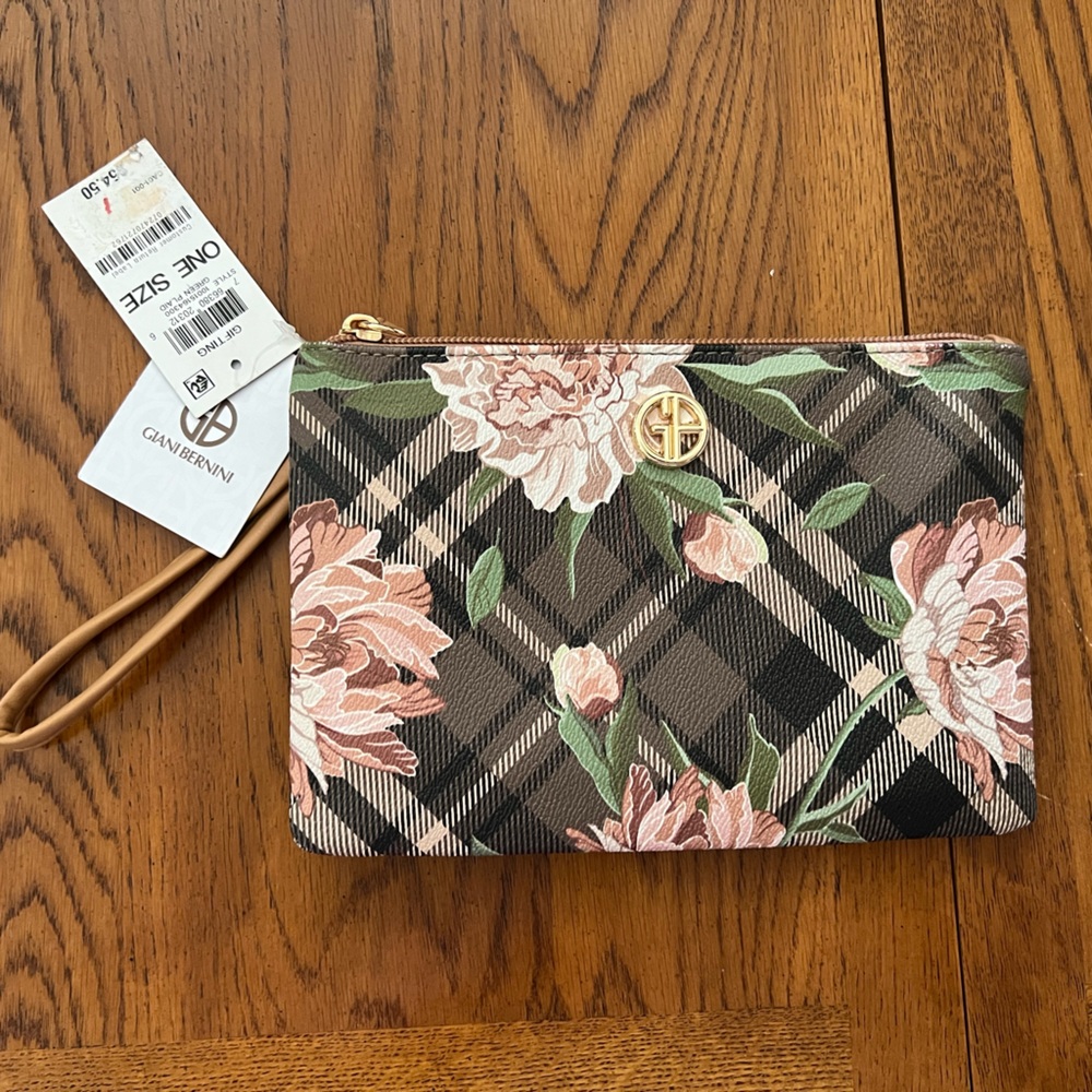 Giani Bernini NWT Plaid Floral Wristlet Green Plaid Pouch